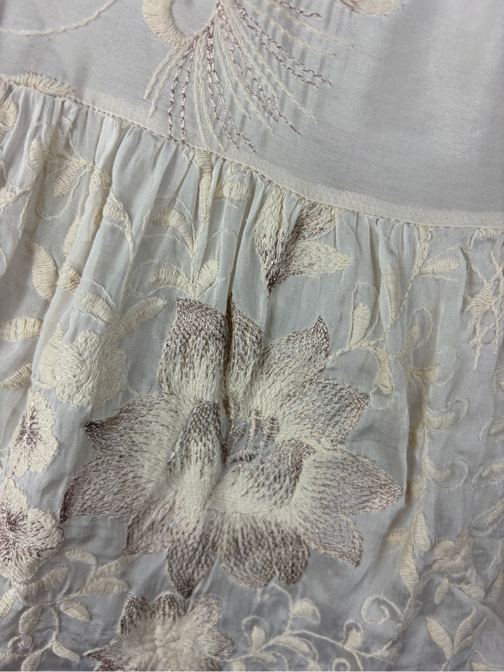Angela Moda Italy Silk Embroidered Floral Boho Blouse Tunic Medium - Picture 10 of 16